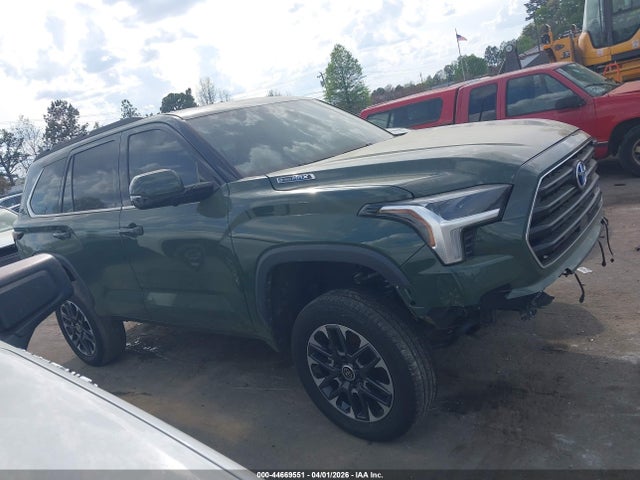 Toyota Sequoia Sr5