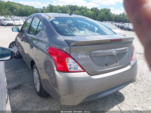 Nissan Versa 1.6 S+