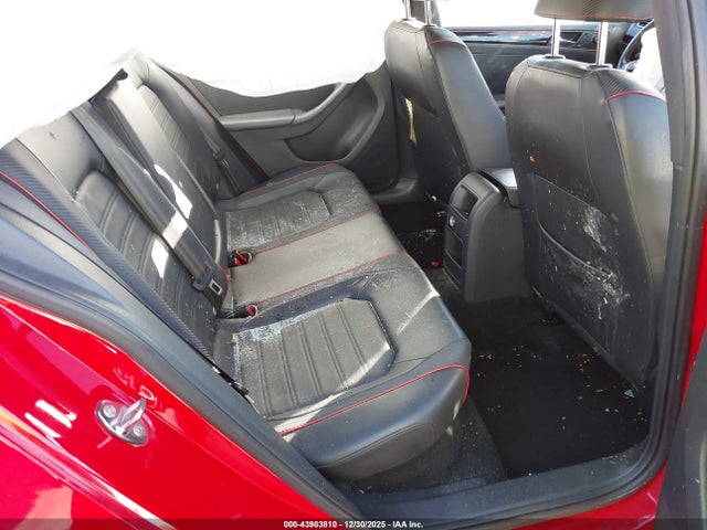 Volkswagen Jetta 2.0t Gli Se