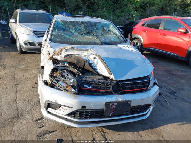 Volkswagen Jetta 2.0t Gli Se