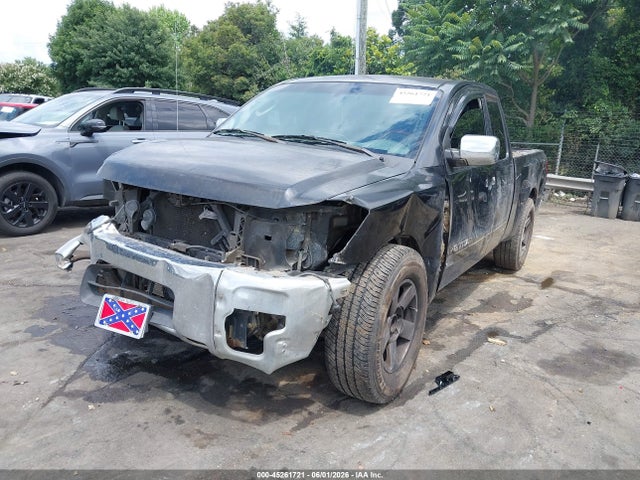 Nissan Titan Se