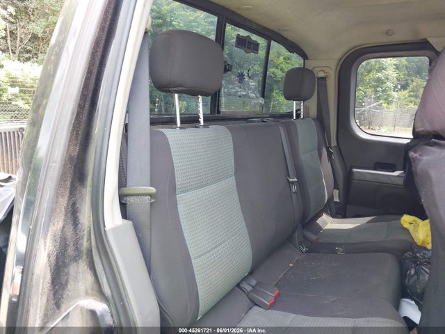 Nissan Titan Se