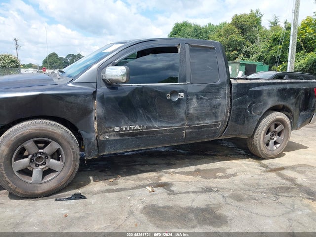 Nissan Titan Se