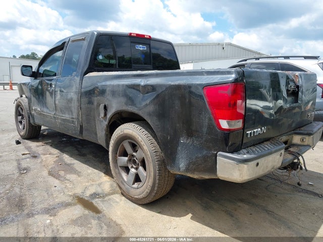 Nissan Titan Se