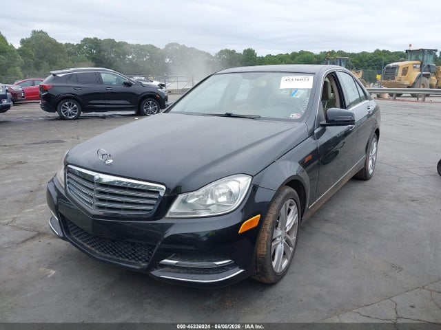 Mercedes-Benz C-Class Luxury
