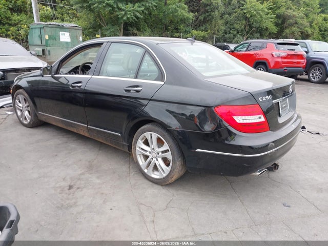 Mercedes-Benz C-Class Luxury