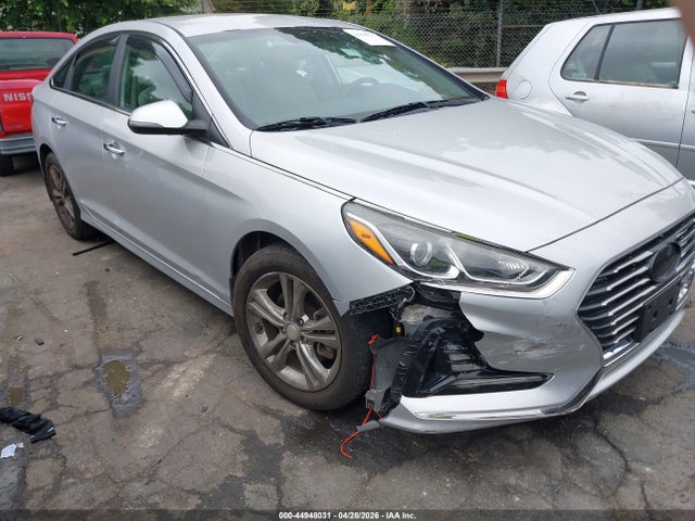 Salvage Hyundai SONATA Image