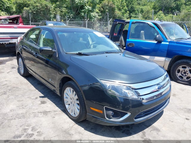 Salvage Ford Fusion Image