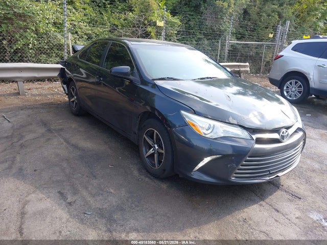 Salvage Toyota Camry Image