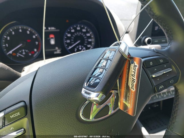 Hyundai KONA Sel