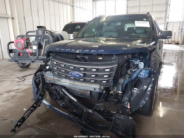 Ford Explorer Xlt