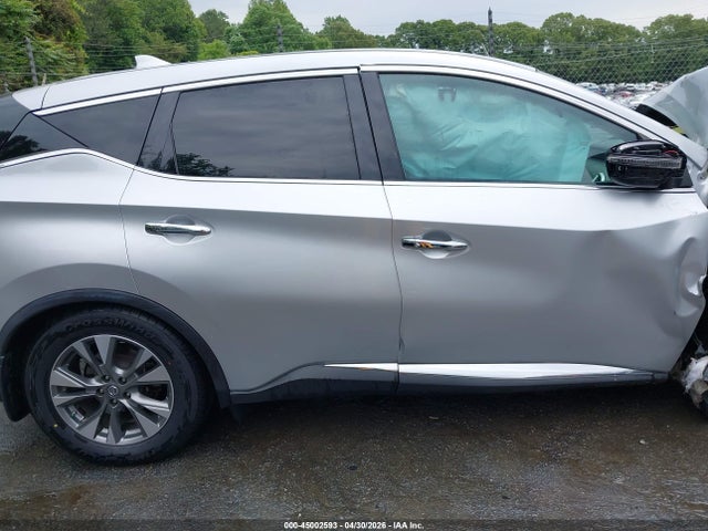 Nissan Murano S