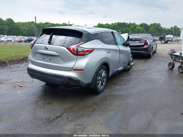 Nissan Murano S
