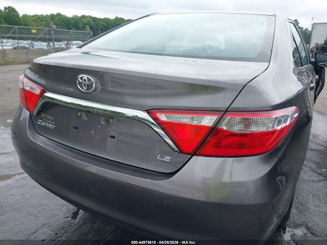 Toyota Camry Le