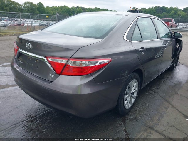 Toyota Camry Le