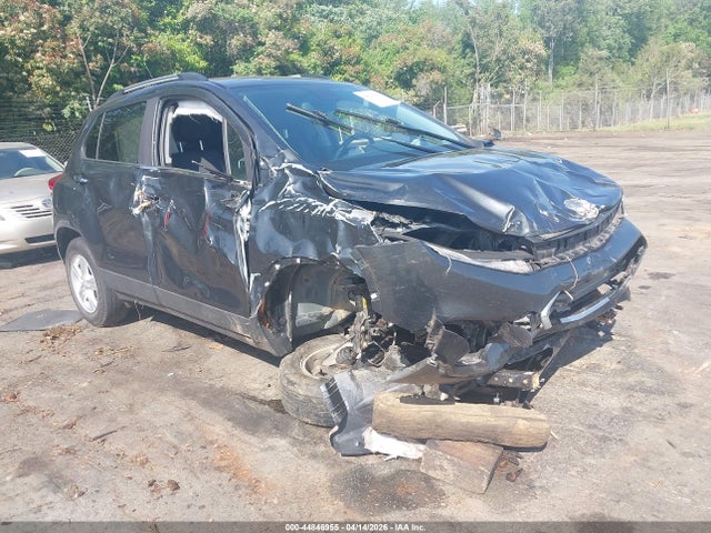 Salvage Chevrolet Trax Image