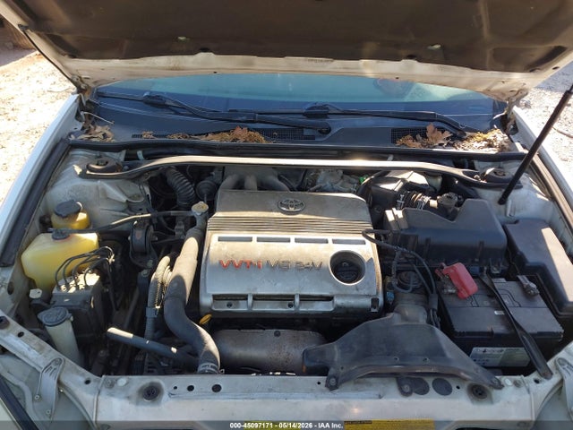 Toyota Camry Xle V6