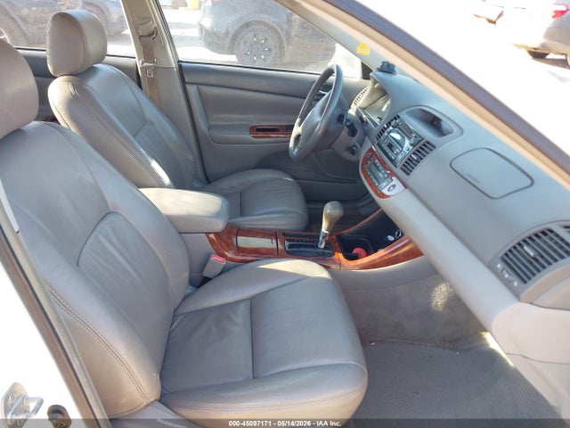 Toyota Camry Xle V6