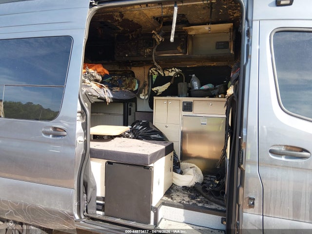 Mercedes-Benz Sprinter 2500 Standard Roof 4-cyl Diesel Ho