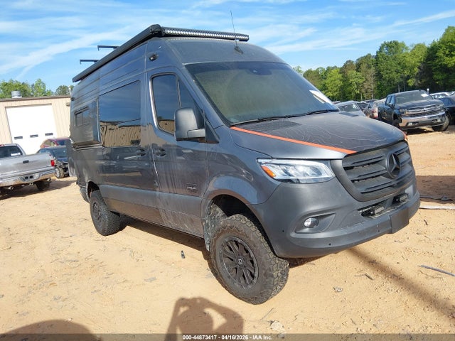 Salvage Mercedes-Benz Sprinter 2500 Image