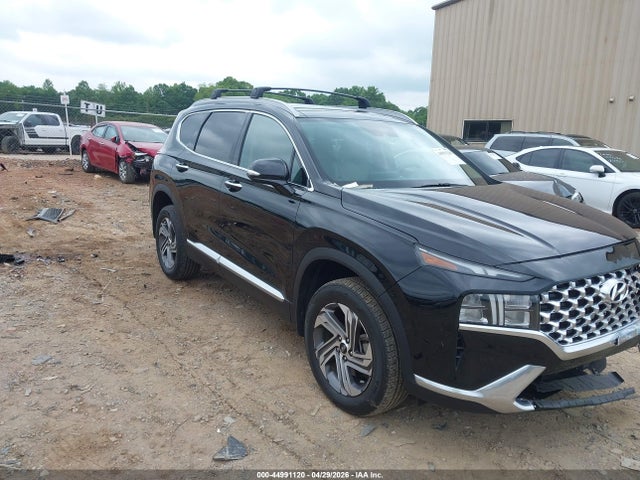 Salvage Hyundai SANTA FE Image