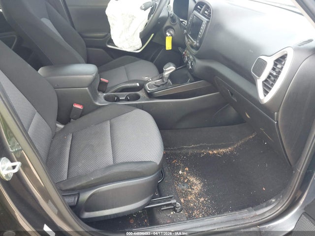 Kia Soul Lx