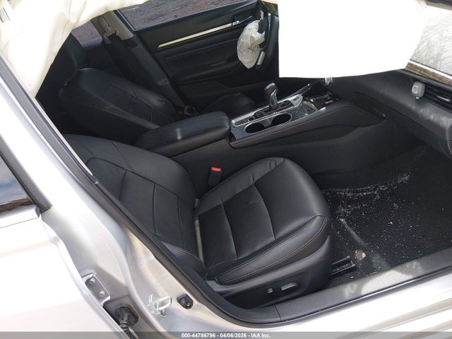 Nissan Altima Platinum Fwd