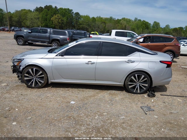 Nissan Altima Platinum Fwd