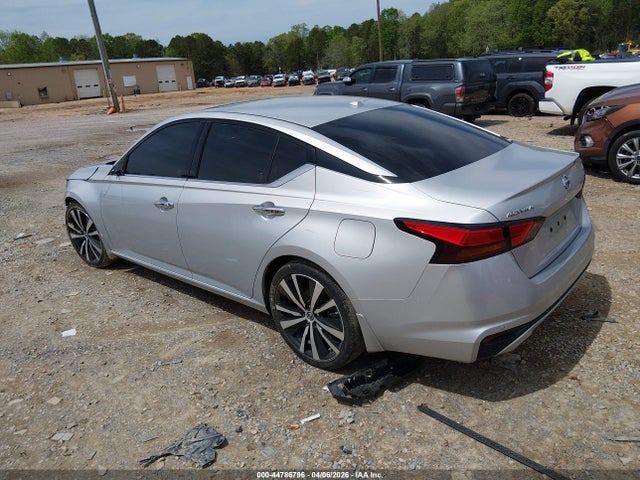 Nissan Altima Platinum Fwd