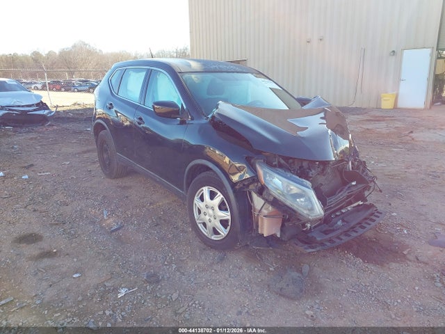 Salvage Nissan Rogue Image