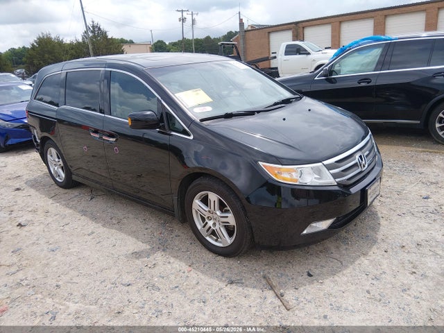 Salvage Honda Odyssey Image