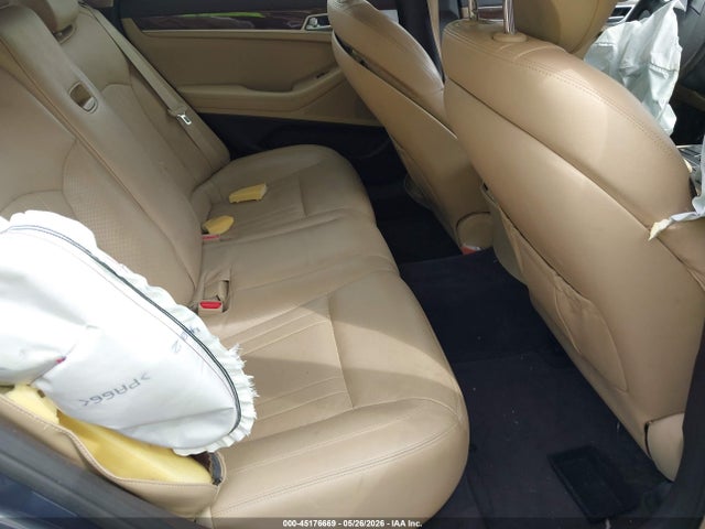 Hyundai Genesis 3.8