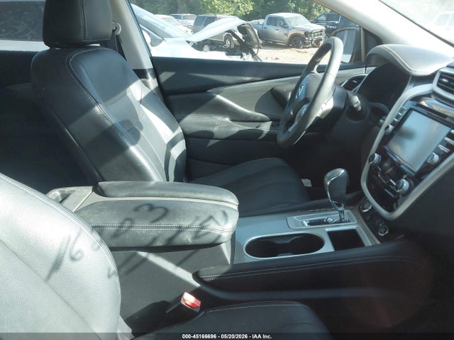 Nissan Murano Sv