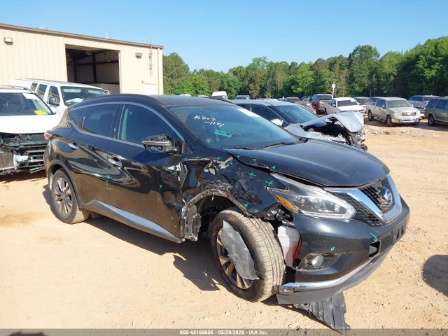 Salvage Nissan Murano Image