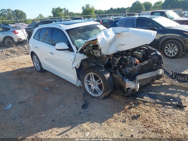 Salvage Audi Q5 Image