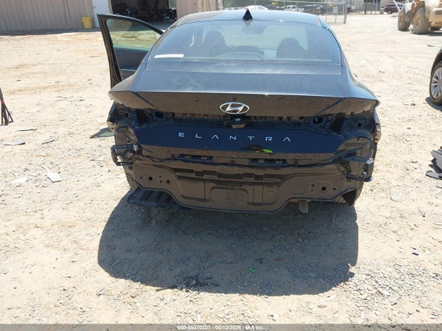 Hyundai ELANTRA Sel