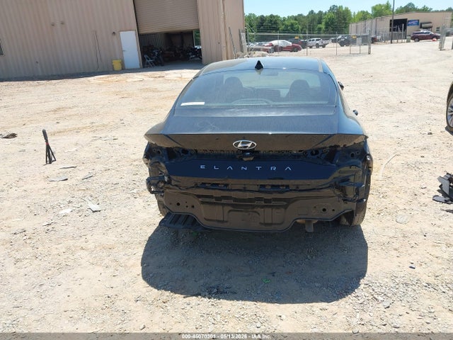 Hyundai ELANTRA Sel
