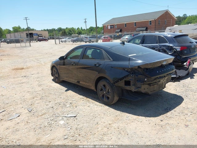 Hyundai ELANTRA Sel