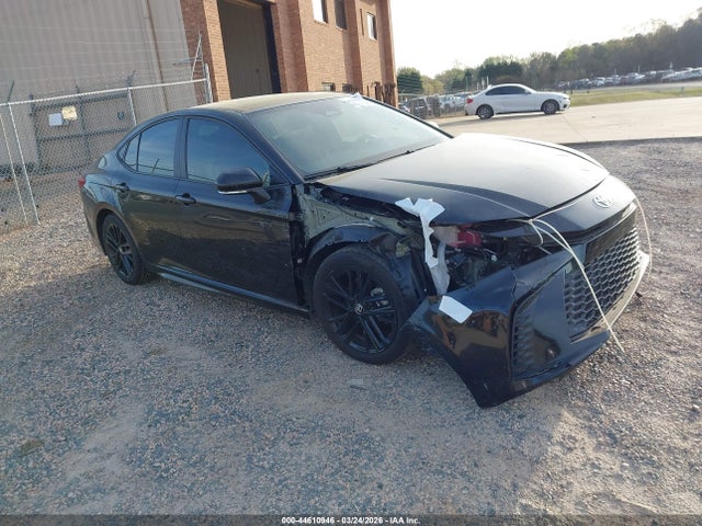 Salvage Toyota Camry Image