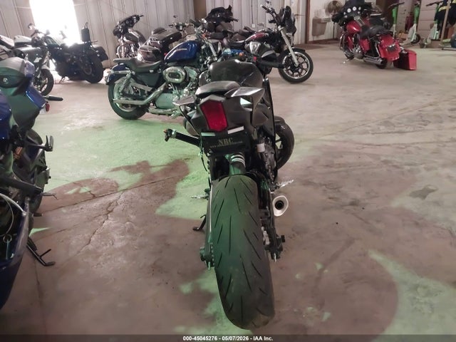 Yamaha Yzfr7