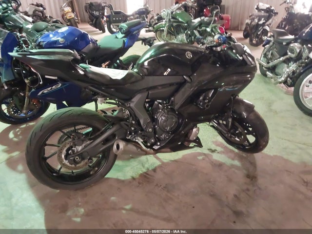 Yamaha Yzfr7