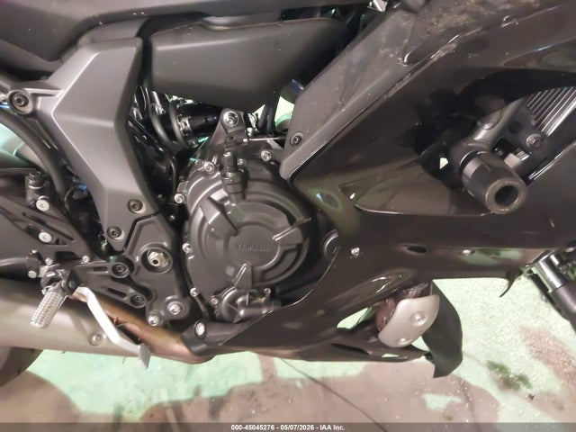 Yamaha Yzfr7