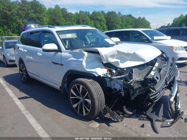 Salvage Volkswagen Atlas Image