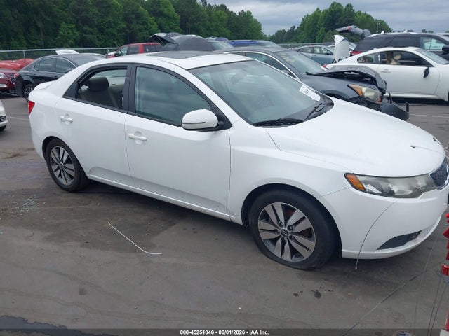 Salvage Kia Forte Image