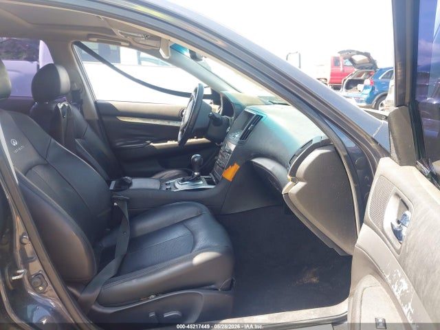 INFINITI G37 Journey