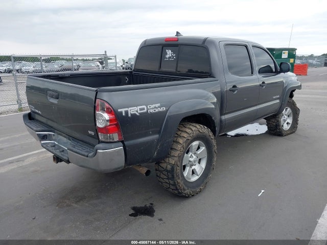 Toyota Tacoma Base V6