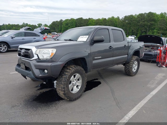 Toyota Tacoma Base V6