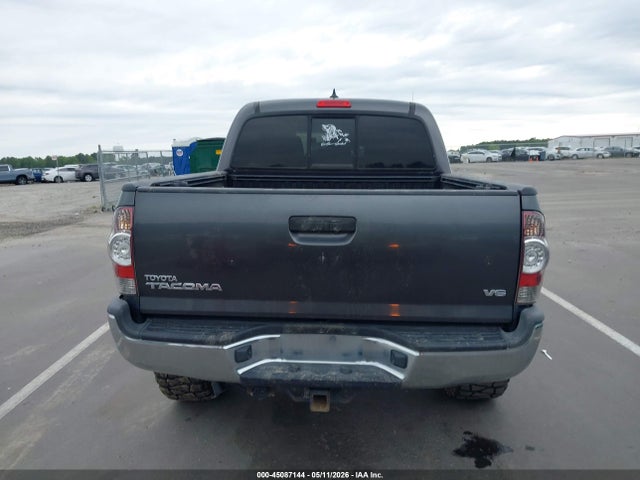 Toyota Tacoma Base V6
