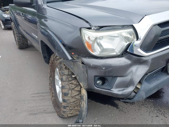 Toyota Tacoma Base V6