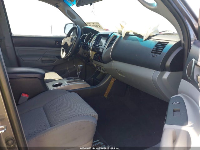 Toyota Tacoma Base V6